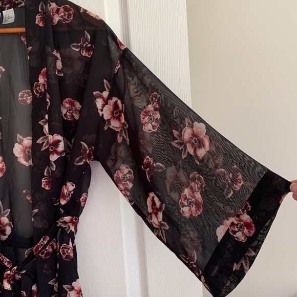 SOLD Sheer Floral Kimono - Picture 3 of 6